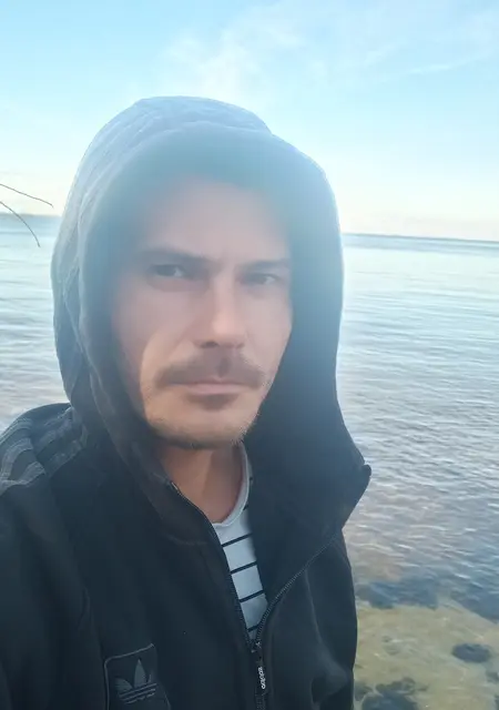 Юрий из Волгограда, ищу на сайте знакомства на одну ночь