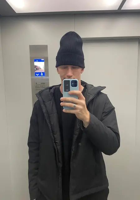 Я Кирилл, 21, из Тобольска, ищу знакомства без обязательств