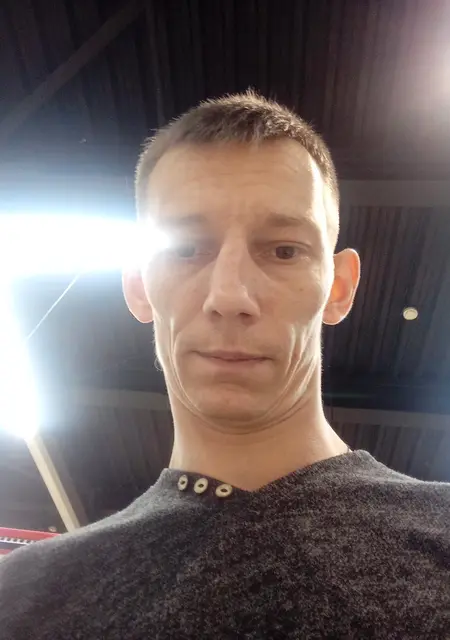 Олег из Костомукши, ищу на сайте знакомства на одну ночь