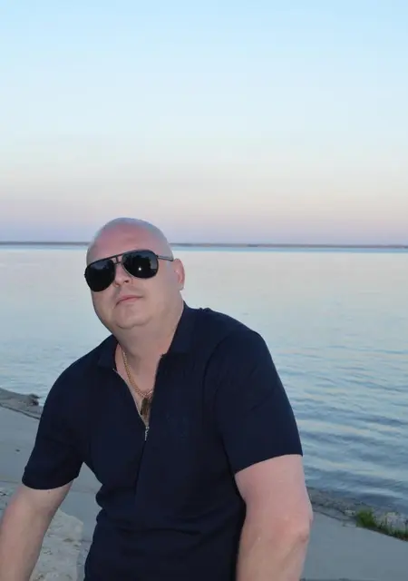 Я Вячеслав, 43, знакомлюсь без обязательств в Камышине