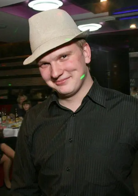 Я Андрей, 36, из Верхнего Уфалея, ищу знакомство для постоянных отношений