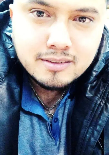 Я Alek, 29, из Москвы, ищу знакомства без обязательств