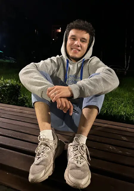 Руслан из Ленинска-Кузнецкого, ищу на сайте знакомства на одну ночь