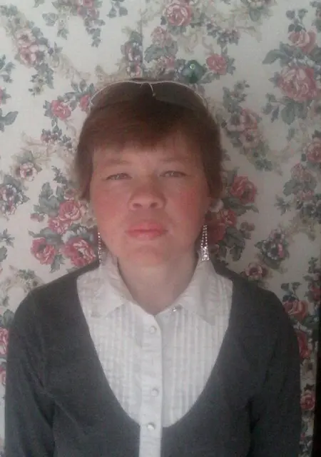 Алёна из Перми, мне 50, познакомлюсь без обязательств