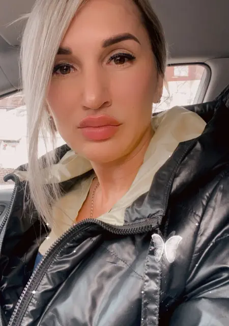 Тася из Новосибирска, ищу на сайте приятное времяпровождение