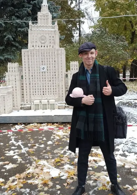 Дима из Москвы, мне 20, познакомлюсь на одну ночь