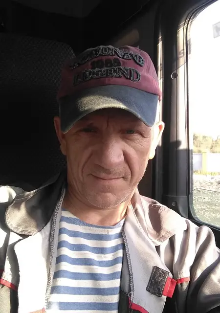 Дима из Красноярска, ищу на сайте знакомства без обязательств