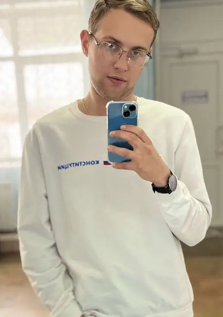 Я Владимир, 21, из Находки, ищу знакомства на одну ночь