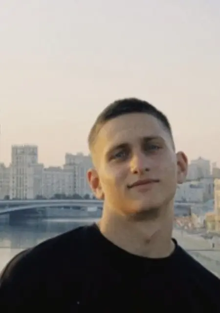 Egor из Бухареста, ищу на сайте знакомства на одну ночь