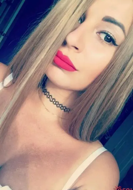 Я Настя, 28, из Кирова, ищу знакомства на одну ночь