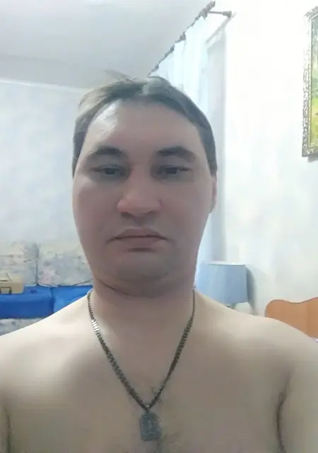 Илья из Новоуральска, мне 49, познакомлюсь на одну ночь