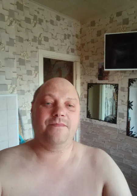 Я Жека, 42, знакомлюсь на одну ночь в Ухте