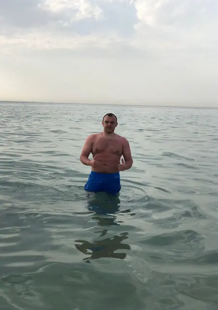 Денис из Полярного, ищу на сайте знакомства на одну ночь