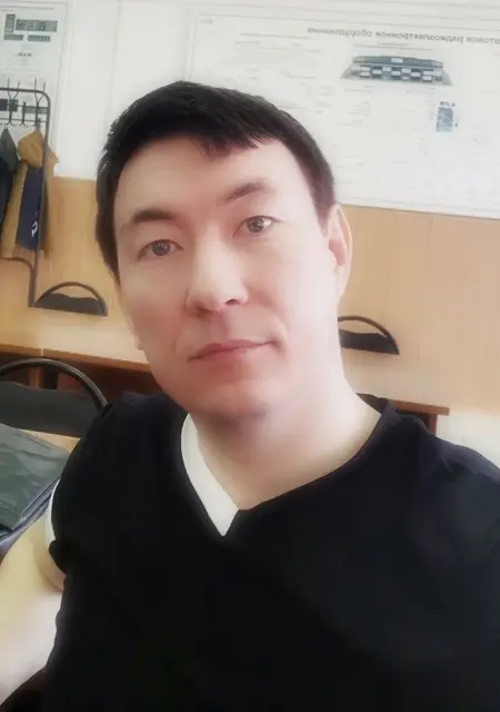 Я Михаил, 41, из Иркутска, ищу знакомства без обязательств