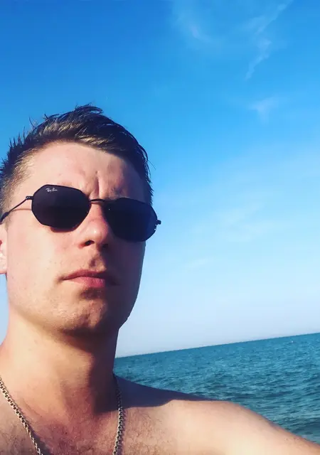 Влад из Реутова, мне 33, познакомлюсь для приятного времяпровождения