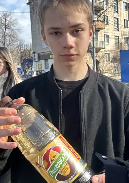 Я Марк, 19, из Тольятти, ищу знакомство для дружбы