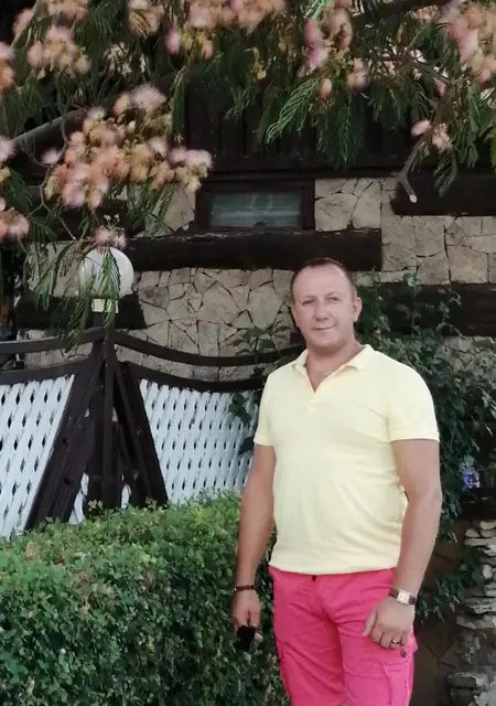 Андрей из Керчи, мне 42, познакомлюсь на одну ночь