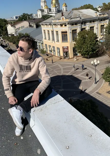 Александр из Симферополя, ищу на сайте знакомства на одну ночь