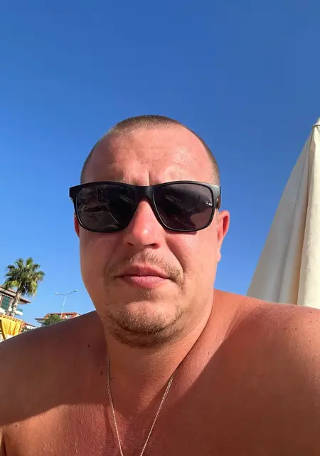 Я Кирилл, 36, знакомлюсь без обязательств в Нижнем Тагиле