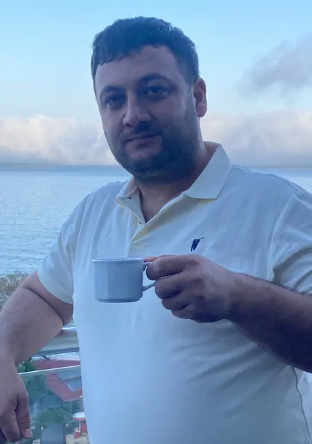 Я Шамиль, 27, знакомлюсь на одну ночь в Санкт-Петербурге