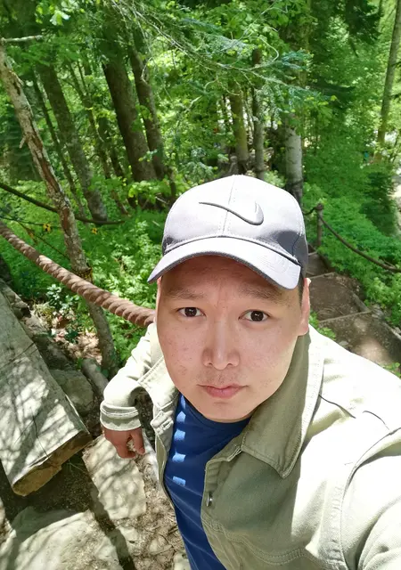 Я Айс, 31, знакомлюсь для приятного времяпровождения в Донецке