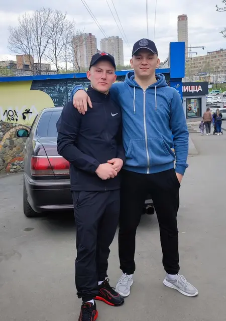 Денис из Черниговки, ищу на сайте знакомства без обязательств