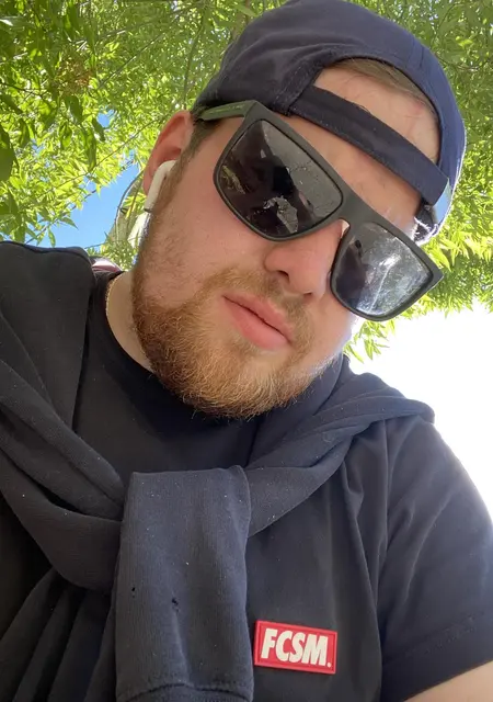 Я Ярик, 28, из Перми, ищу знакомство для общения