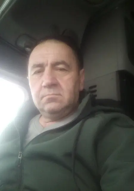 Я Резуан, 52, из Калининграда, ищу знакомства без обязательств