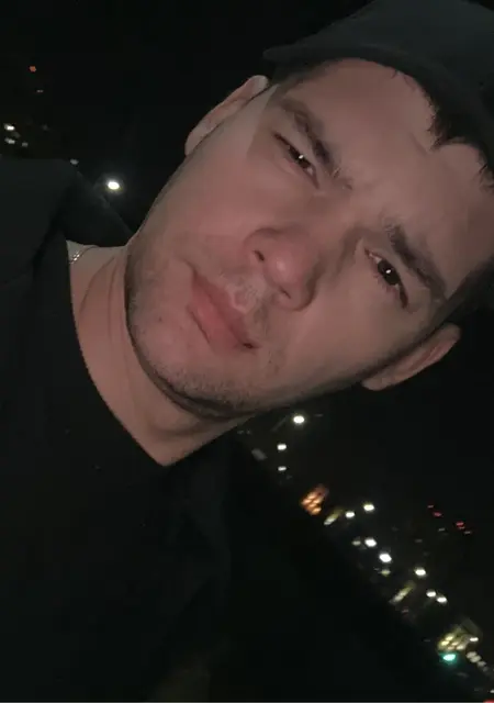 Владимир из Тюмени, мне 31, познакомлюсь для вирта