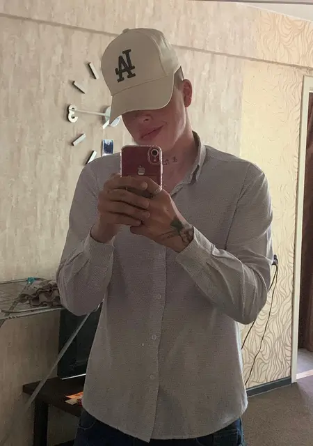 Я Демид, 21, знакомлюсь без обязательств в Ижевске