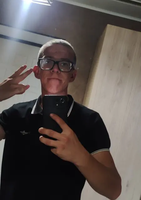 Mastika из Октябрьского, мне 22, познакомлюсь для дружбы