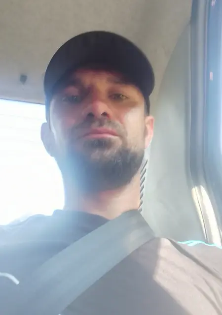 Я Тоха, 38, знакомлюсь для постоянных отношений в Любиме