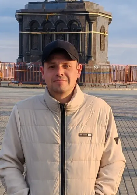 Артём из Владимира, мне 41, познакомлюсь без обязательств