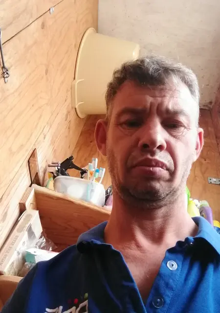 Александр из Сочи, мне 52, познакомлюсь на одну ночь