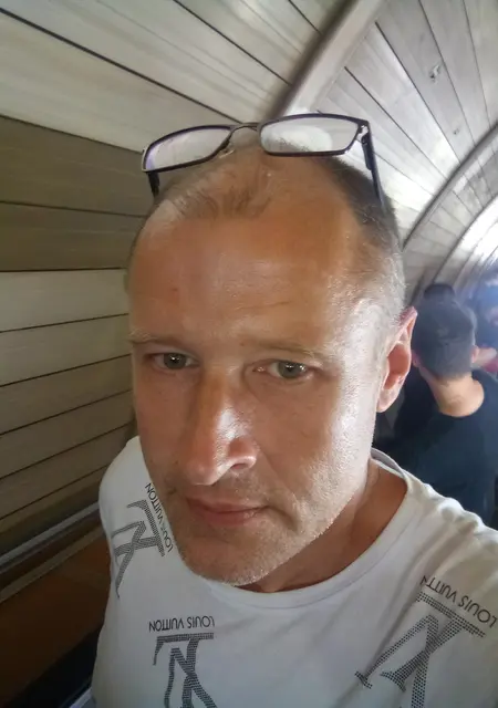 Я Алексей, 47, из Ростова-на-Дону, ищу знакомства без обязательств