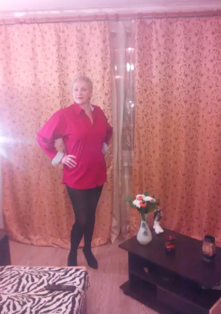 Я Венера, 53, знакомлюсь на одну ночь в Санкт-Петербурге