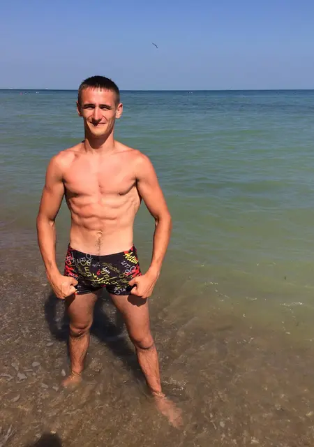 Рома з Івано-Франківська, мені 28 років, познайомлюсь на одну ніч