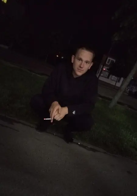 Алексей из Славянска-на-Кубани, ищу на сайте общение