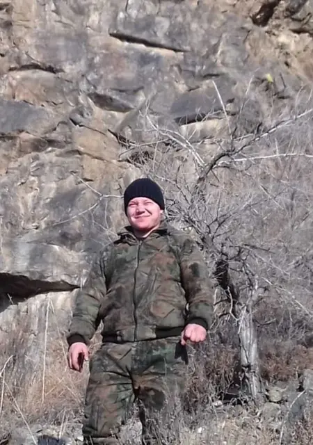 Илья из Ангарска, мне 37, познакомлюсь для приятного времяпровождения