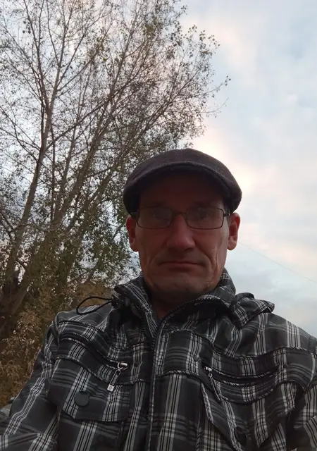 Алексей из Новоуральска, мне 45, познакомлюсь для приятного времяпровождения