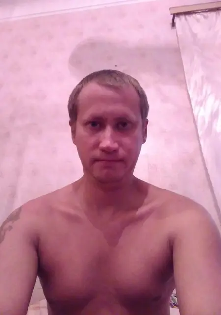 Я Александр, 44, из Озерска, ищу знакомства без обязательств