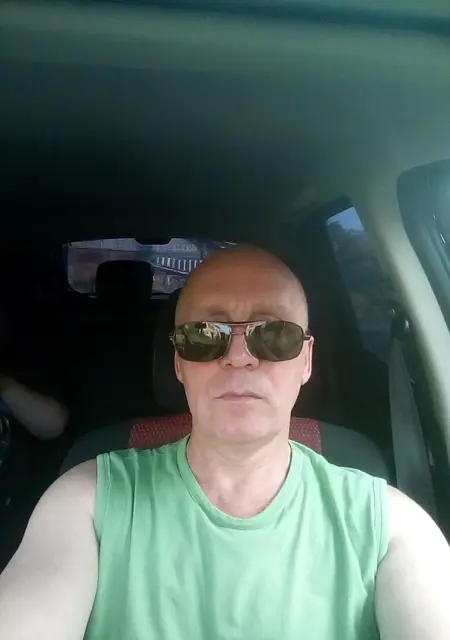 Я Валерий, 59, из Москвы, ищу знакомства без обязательств