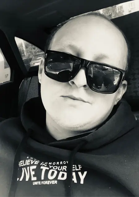 Виталий из Екатеринбурга, ищу на сайте дружбу