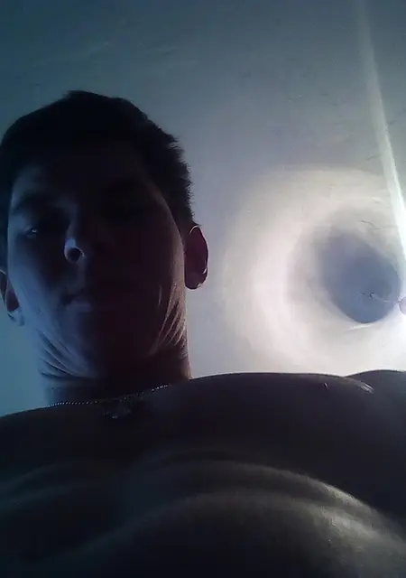 Илья из Алдана, мне 26, познакомлюсь без обязательств