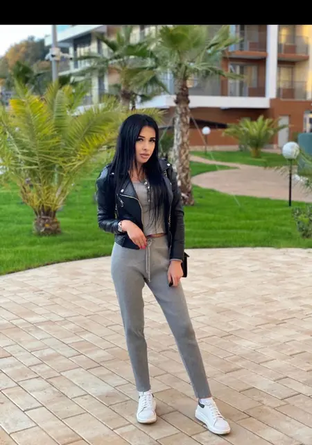 Наталья из Сочи, ищу на сайте приятное времяпровождение