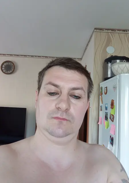 Roman из Ленинска-Кузнецкого, ищу на сайте знакомства без обязательств