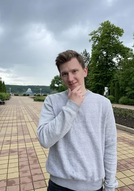 Максим из Новочеркасска, мне 26, познакомлюсь на одну ночь