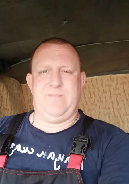 Я Анатолий, 42, из Мегиона, ищу знакомства на одну ночь