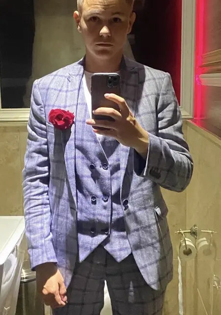 Я Влад, 21, знакомлюсь на одну ночь в Челябинске