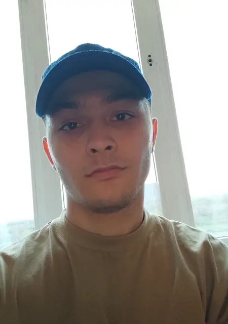 Илья из Нальчика, ищу на сайте знакомства без обязательств